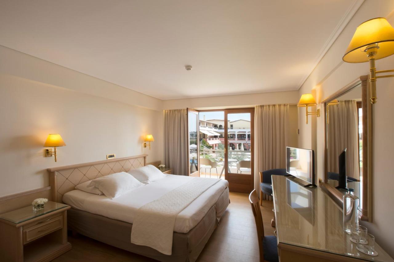 Negroponte Resort Eretria エクステリア 写真