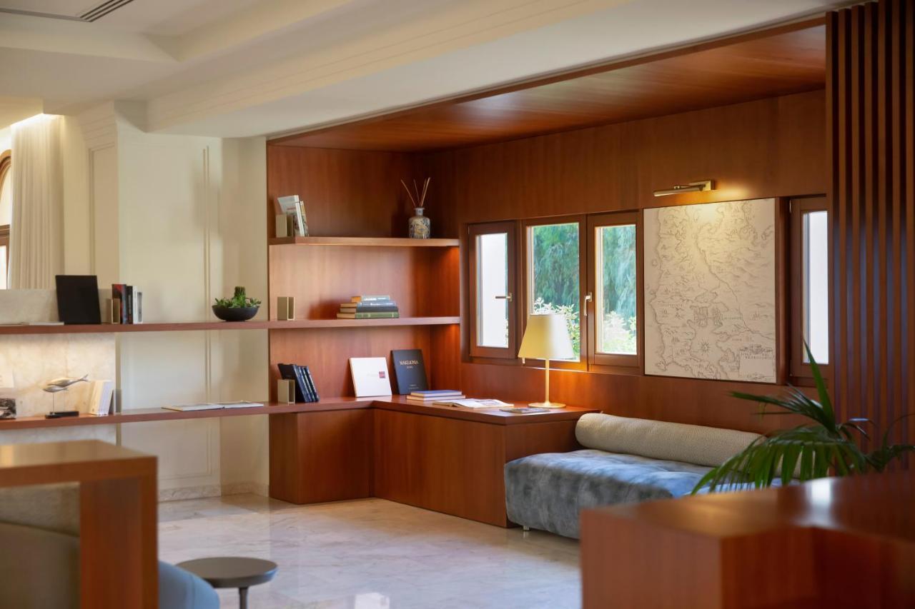 Negroponte Resort Eretria エクステリア 写真